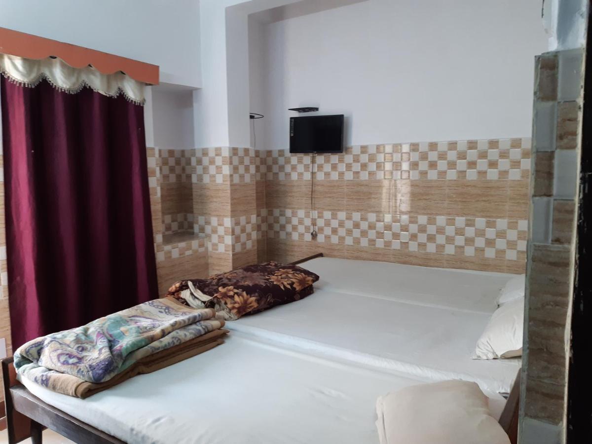 Hotel Yuvraj Patna  Exteriör bild
