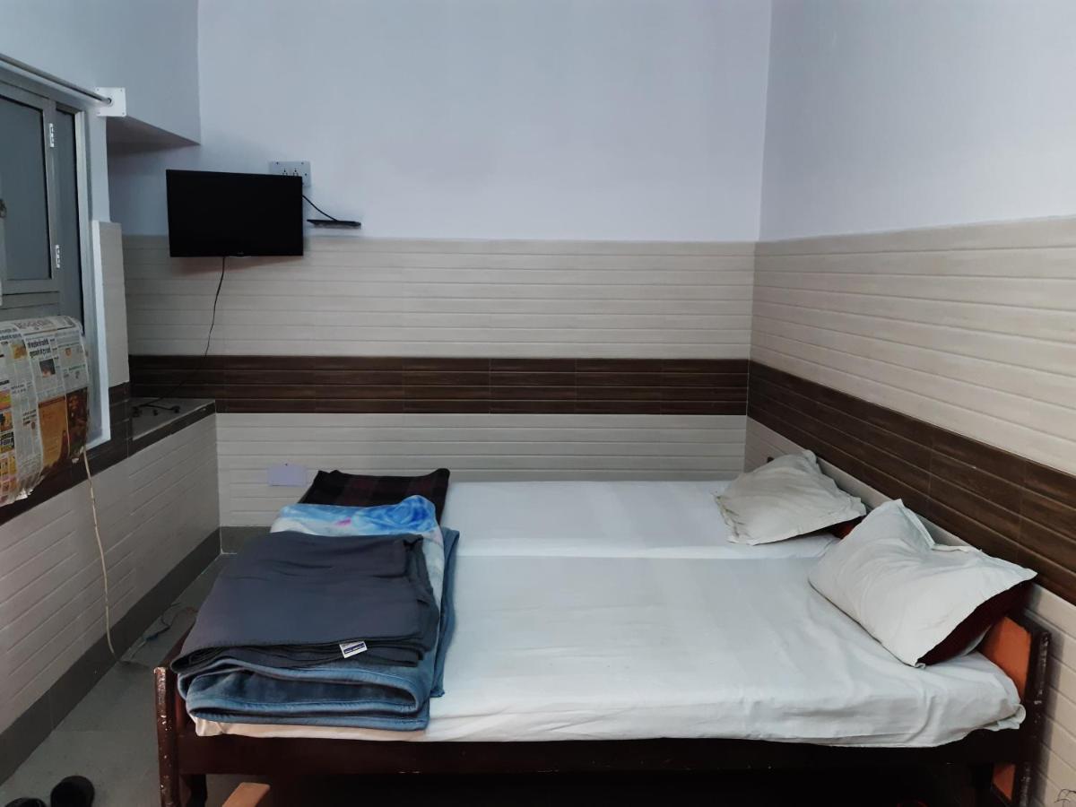 Hotel Yuvraj Patna  Exteriör bild