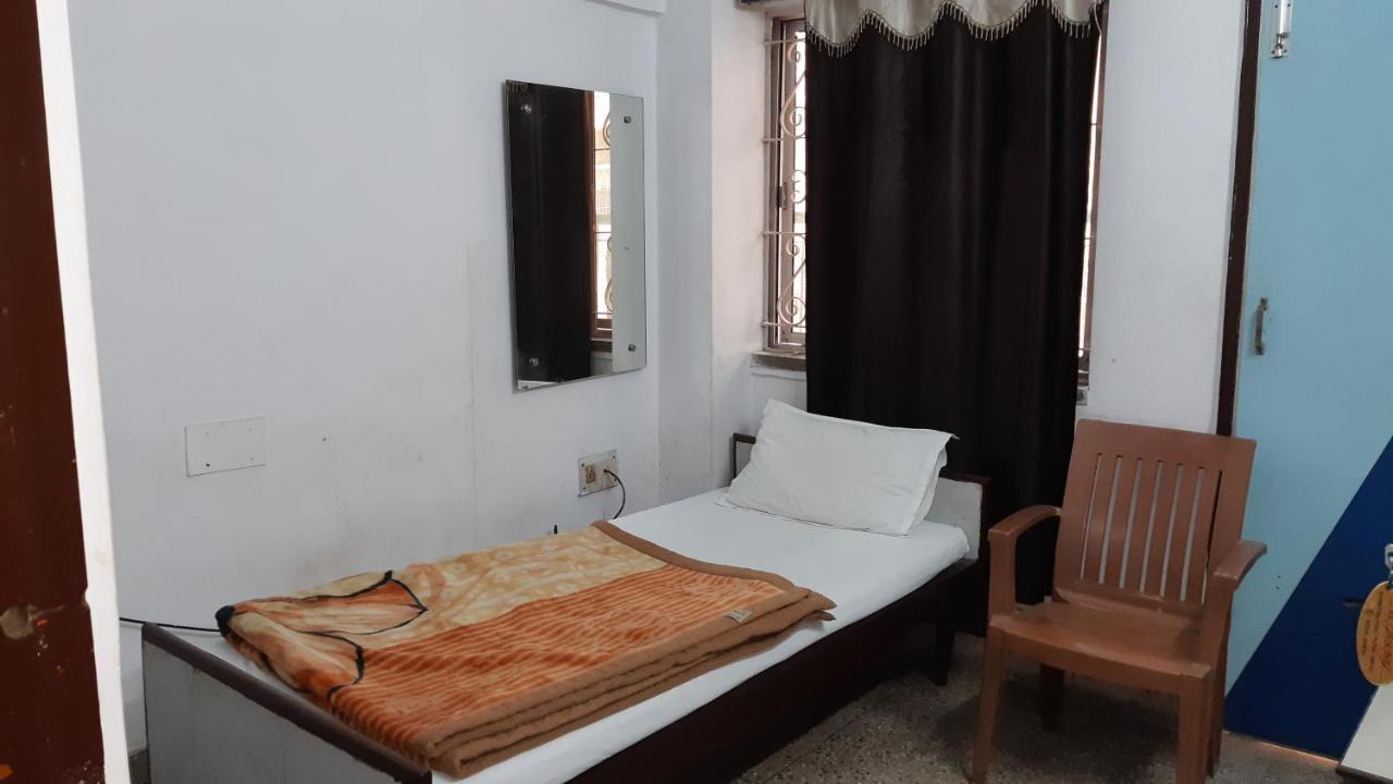 Hotel Yuvraj Patna  Exteriör bild